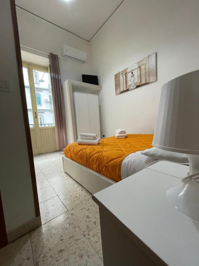 Bed and Breakfast A Cas E Vicenz à Naples Chambre photo
